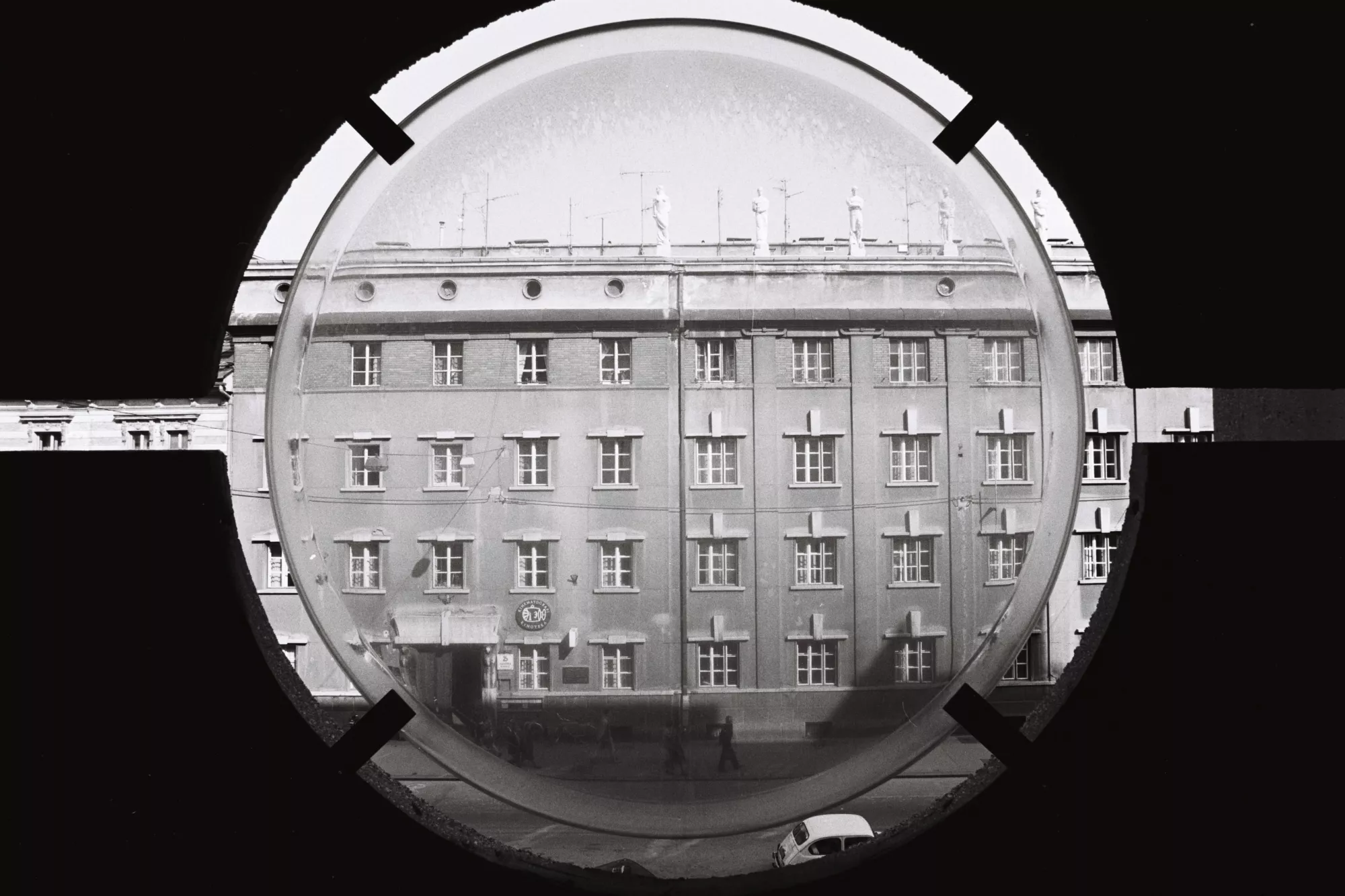 Miha Dobrin - Arhitekturna fotografija kot način interpretacije arhitekture